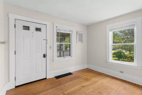 Entry Way - 32 Alice Ave, Hooksett, NH 03106 photo 2 of 5