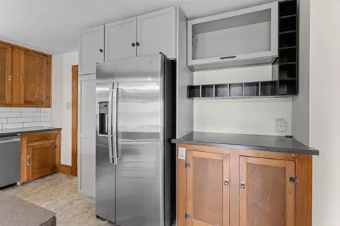 Kitchen - 32 Alice Ave, Hooksett, NH 03106 photo 3 of 13