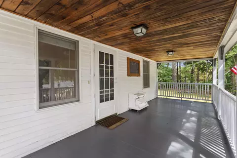 Exterior - 32 Alice Ave, Hooksett, NH 03106 photo 6 of 7