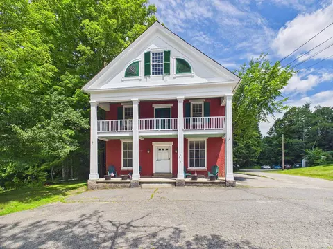 2 S Main St, Troy, NH 03465