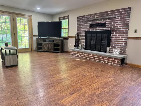 Living - 79 Allen Rd, Bow, NH 03304 photo 1 of 3