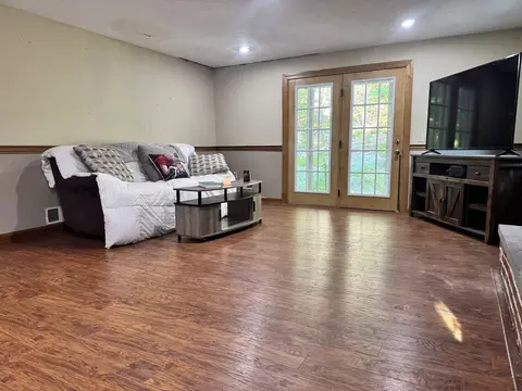 Living - 79 Allen Rd, Bow, NH 03304 photo 2 of 3