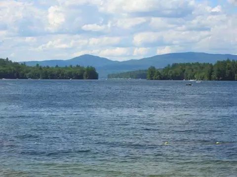 22 Ellen Ln, Bristol, NH 03222