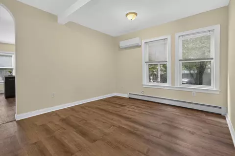 Living - 106 W Broadway, Derry, NH 03038 photo 6 of 9