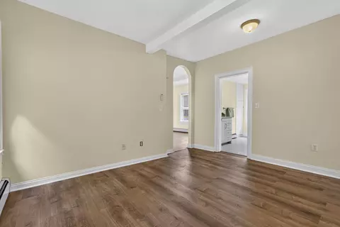 Living - 106 W Broadway, Derry, NH 03038 photo 7 of 9