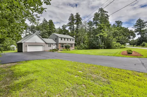 59 Page Rd, Litchfield, NH 03052