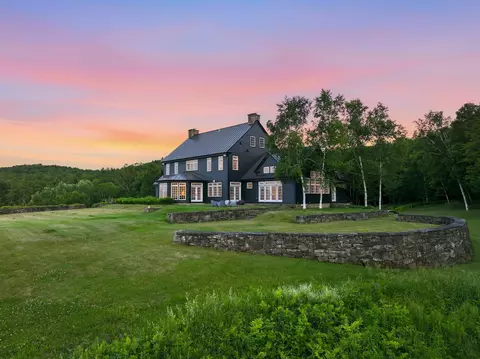 775 548 Sugar House Rd, Hartland, VT 05048