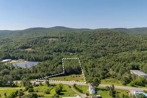 680 John Stark Hwy # -2, Newport, NH 03773