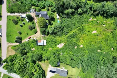 24 Bartlett Rd, Milton, VT 05468 photo 3