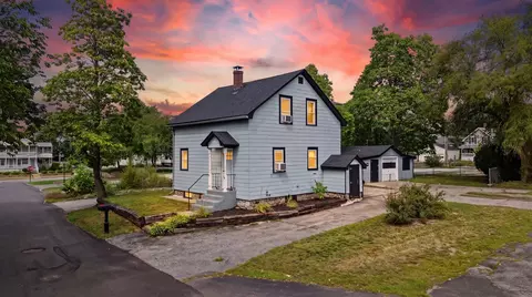 16 Cherry Ave, Manchester, NH 03103
