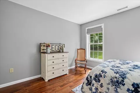 Bedroom - 13 Post Rd, Hooksett, NH 03106 photo 6 of 8