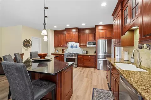 Kitchen - 13 Post Rd, Hooksett, NH 03106 photo 3 of 6