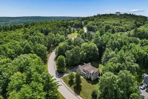 View/Area - 13 Post Rd, Hooksett, NH 03106 photo 4 of 5