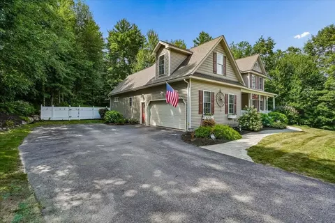Exterior - 13 Post Rd, Hooksett, NH 03106 photo 3 of 13