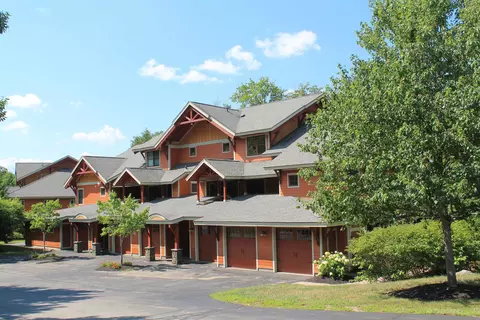 15 Riverside Terrace Rd #3G, Lincoln, NH 03251