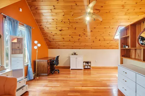 Bedroom - 236 Baker St, Alburgh, VT 05440 photo 4 of 5