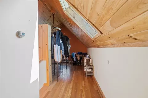 Entry Way - 236 Baker St, Alburgh, VT 05440 photo 7 of 9