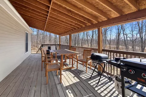 Exterior - 236 Baker St, Alburgh, VT 05440 photo 2 of 16