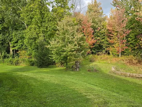 Exterior - 236 Baker St, Alburgh, VT 05440 photo 9 of 16