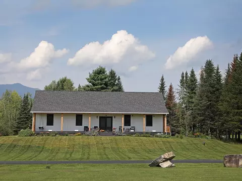 286 Belanger Ln, Morristown, VT 05661