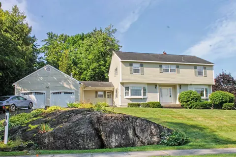 141 Rivermount Ter, Burlington, VT 05401
