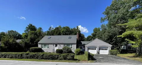 17 North Rd, Kingston, NH 03848