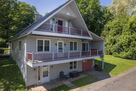 78 Skyline Dr, West Rutland, VT 05777