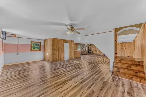 Living - 101 River Rd, Bethlehem, NH 03574 photo 8 of 10