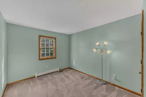 Bedroom - 101 River Rd, Bethlehem, NH 03574 photo 3 of 7