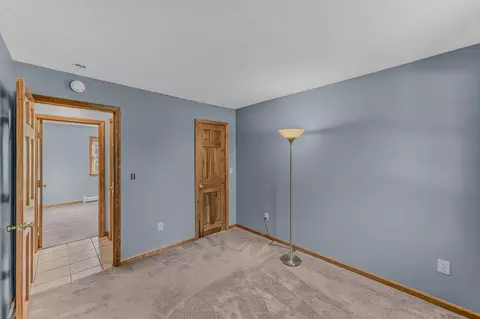 Bedroom - 101 River Rd, Bethlehem, NH 03574 photo 6 of 7