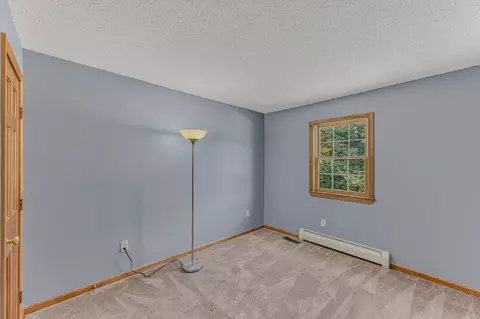 Bedroom - 101 River Rd, Bethlehem, NH 03574 photo 5 of 7