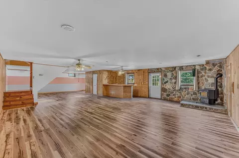 Living - 101 River Rd, Bethlehem, NH 03574 photo 9 of 10