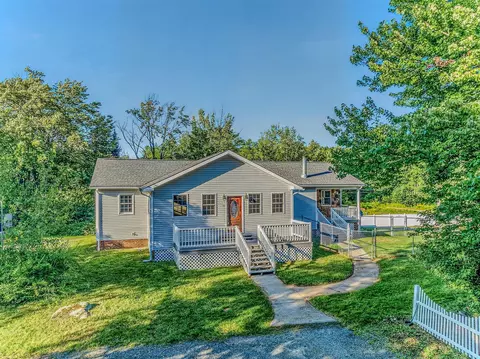 Exterior - 101 River Rd, Bethlehem, NH 03574 photo 5 of 6