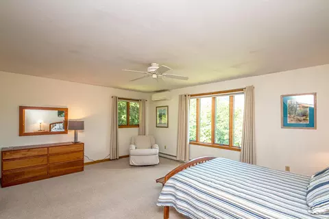 Bedroom - 29 Hemlock Hill Rd, Jackson, NH 03846 photo 3 of 7