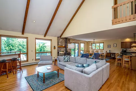 Living - 29 Hemlock Hill Rd, Jackson, NH 03846 photo 1 of 4
