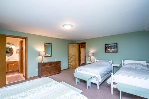 Bedroom - 29 Hemlock Hill Rd, Jackson, NH 03846 photo 6 of 7