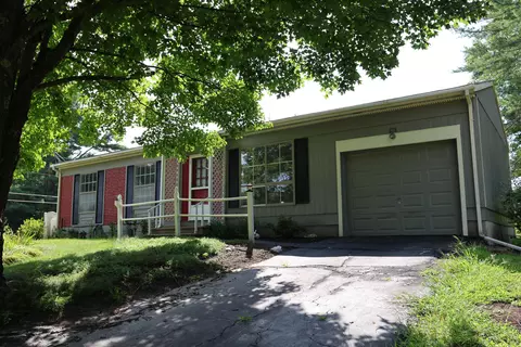 98 Chester Rd, Raymond, NH 03077