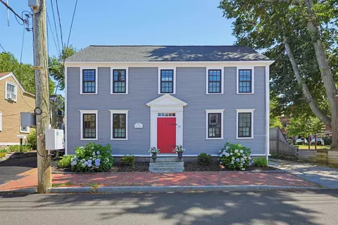 68 South St, Portsmouth, NH 03801