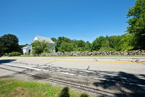 Exterior - 175 Washington Rd, Rye, NH 03870 photo 4 of 10