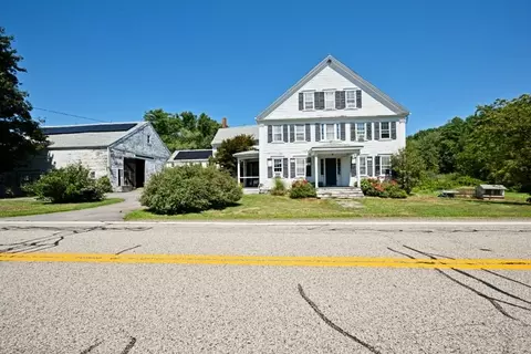 Exterior - 175 Washington Rd, Rye, NH 03870 photo 3 of 10