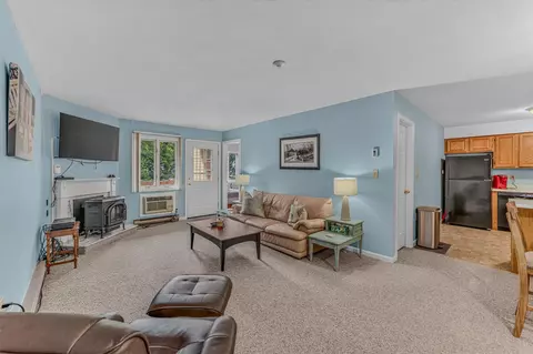 227 Main St #223, Lincoln, NH 03251