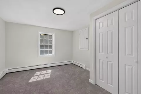 Bedroom - 231 Post Rd, North Hampton, NH 03862 photo 8 of 8