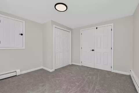 Bedroom - 231 Post Rd, North Hampton, NH 03862 photo 7 of 8