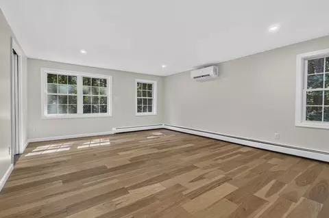 Living - 231 Post Rd, North Hampton, NH 03862 photo 5 of 6