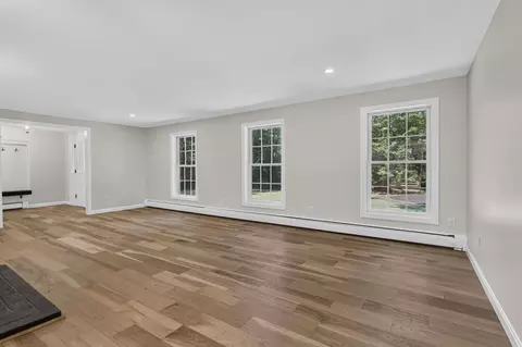 Living - 231 Post Rd, North Hampton, NH 03862 photo 4 of 6