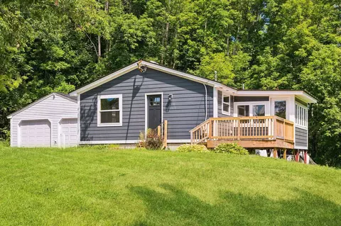 489 Campbell St, White River Junction, VT 05001