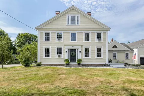 Exterior - 333 Winnacunnet Rd, Hampton, NH 03842 photo 2 of 9