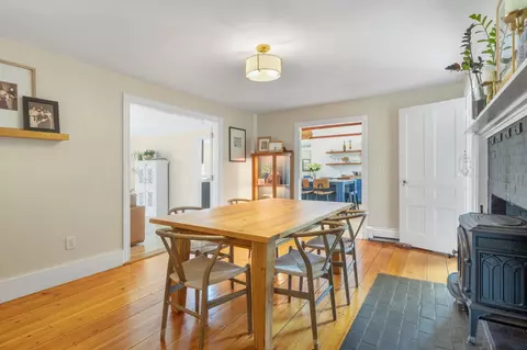 Dining - 333 Winnacunnet Rd, Hampton, NH 03842 photo 1 of 2