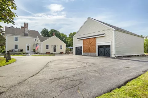 Exterior - 333 Winnacunnet Rd, Hampton, NH 03842 photo 3 of 9