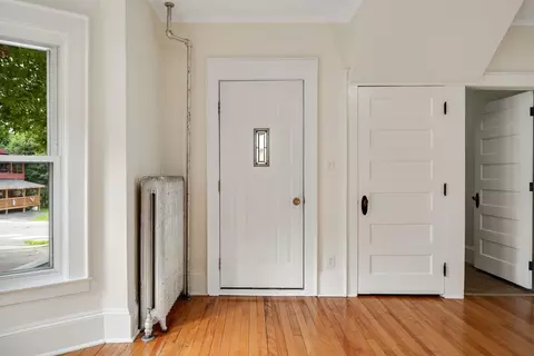 Entry Way - 22 Eastern Ave, Barre, VT 05641 photo 3 of 6